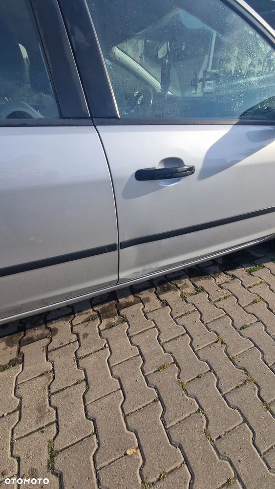 Ford Focus 1.6 Ghia - 8