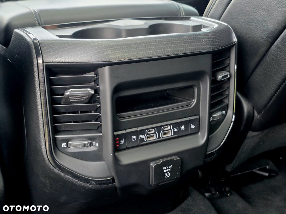 Dodge RAM - 16