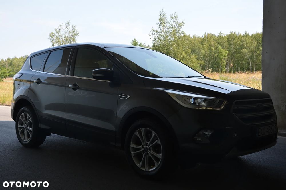 Ford Kuga 2.0 TDCi 2x4 Titanium - 7