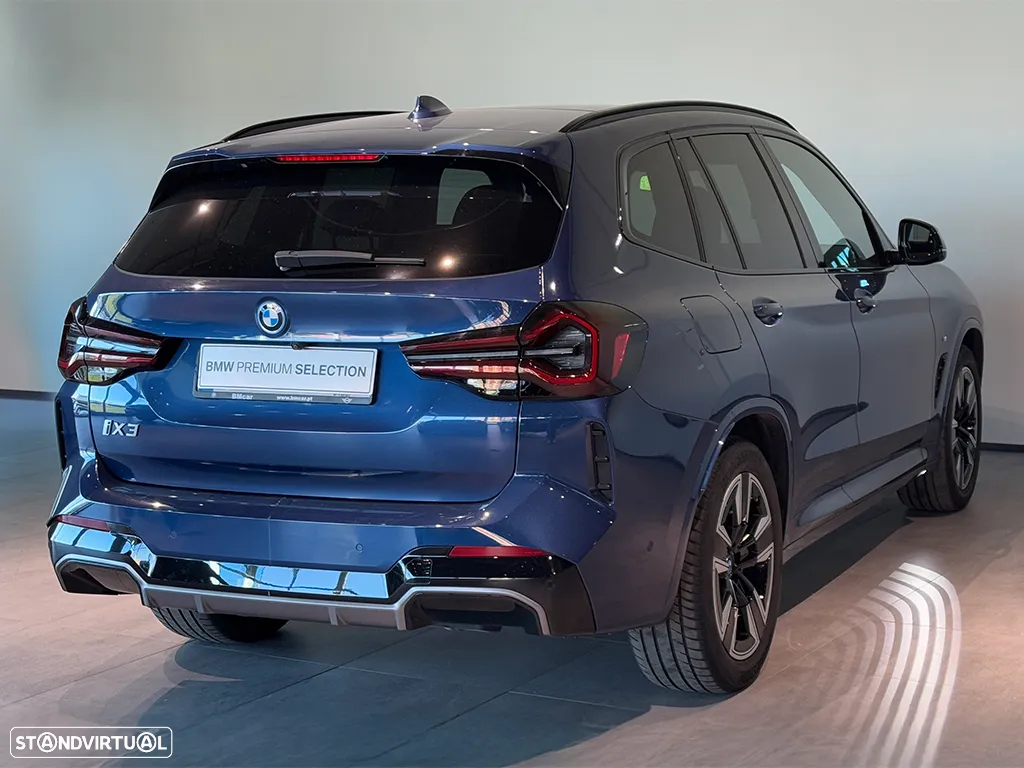 BMW iX3 M Sport Inspiring - 4