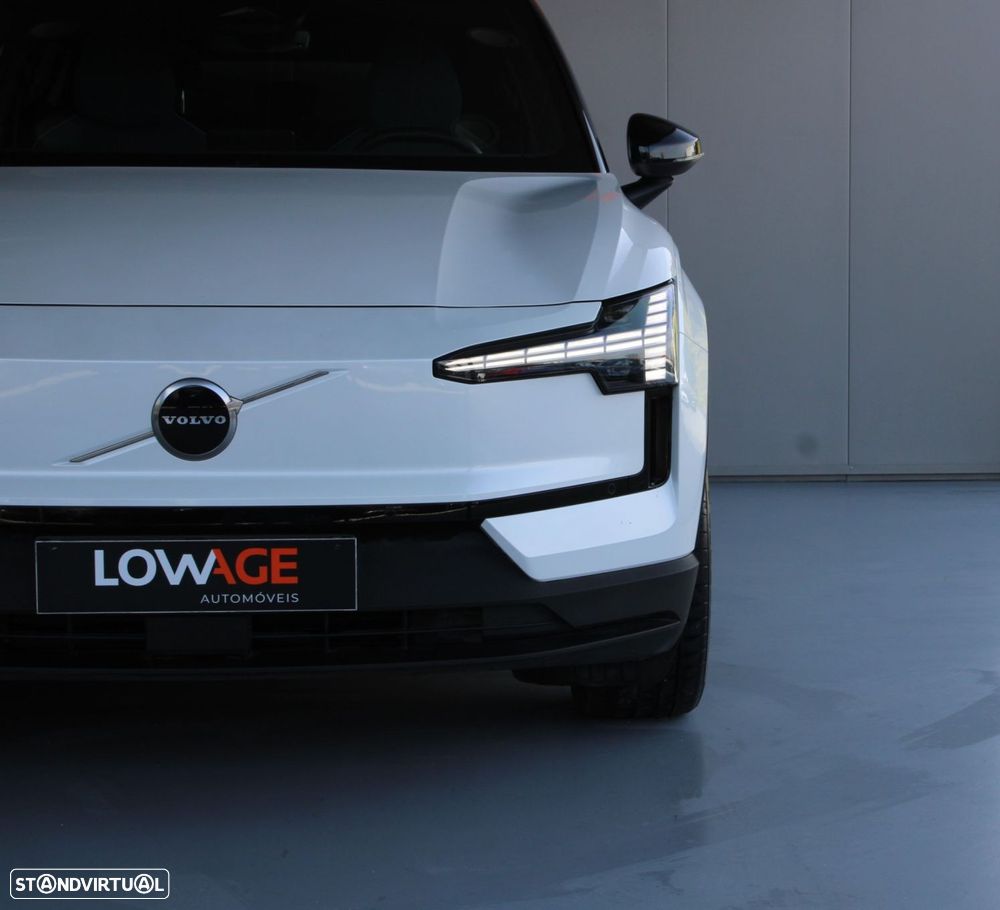 Volvo EX30 69 kWh Single Motor Extended Range Plus - 9