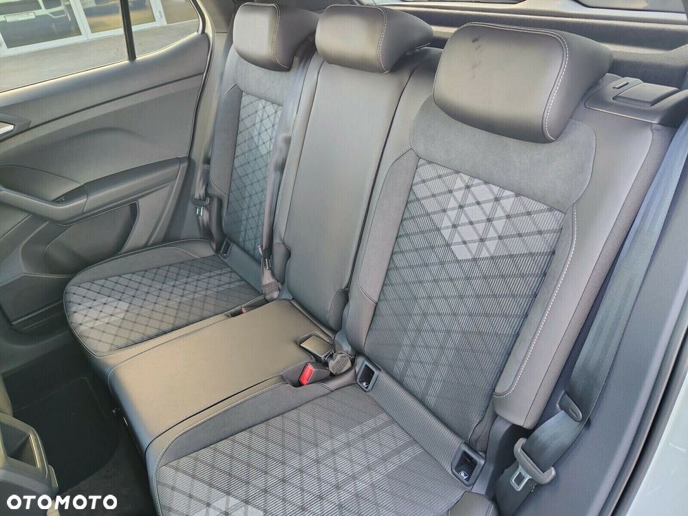 Volkswagen T-Cross - 18