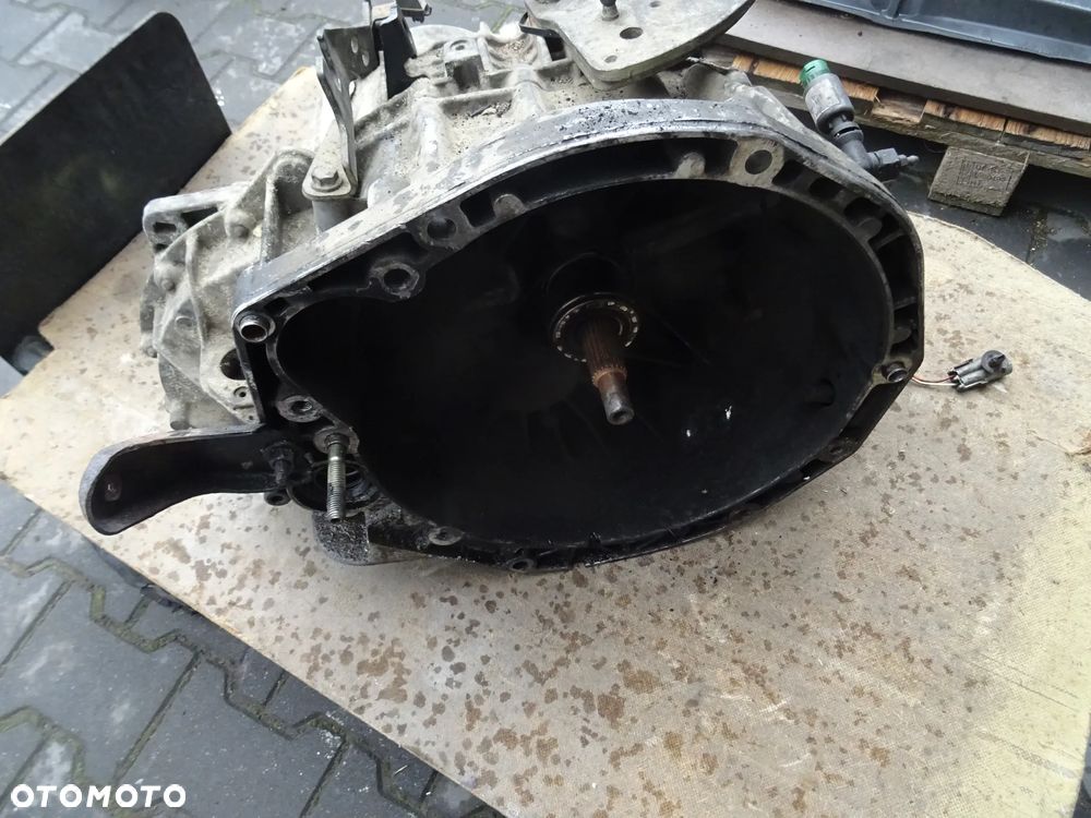 WYPRZEDAZ RENAULT ESPACE IV 2,0 TURBO SKRZYNIA BIEGOW PK6 013 STAN BDB MOZLIWY MONTAZ CZESCI ROZNE - 2