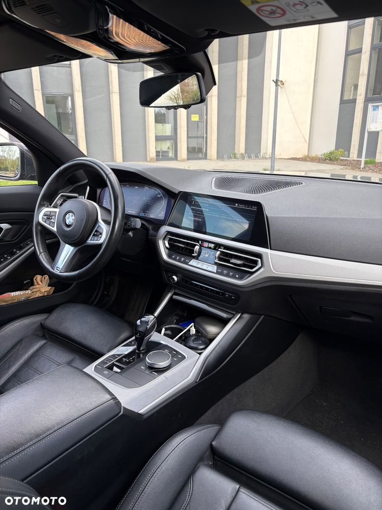 BMW Seria 3 318d mHEV M Sport - 10