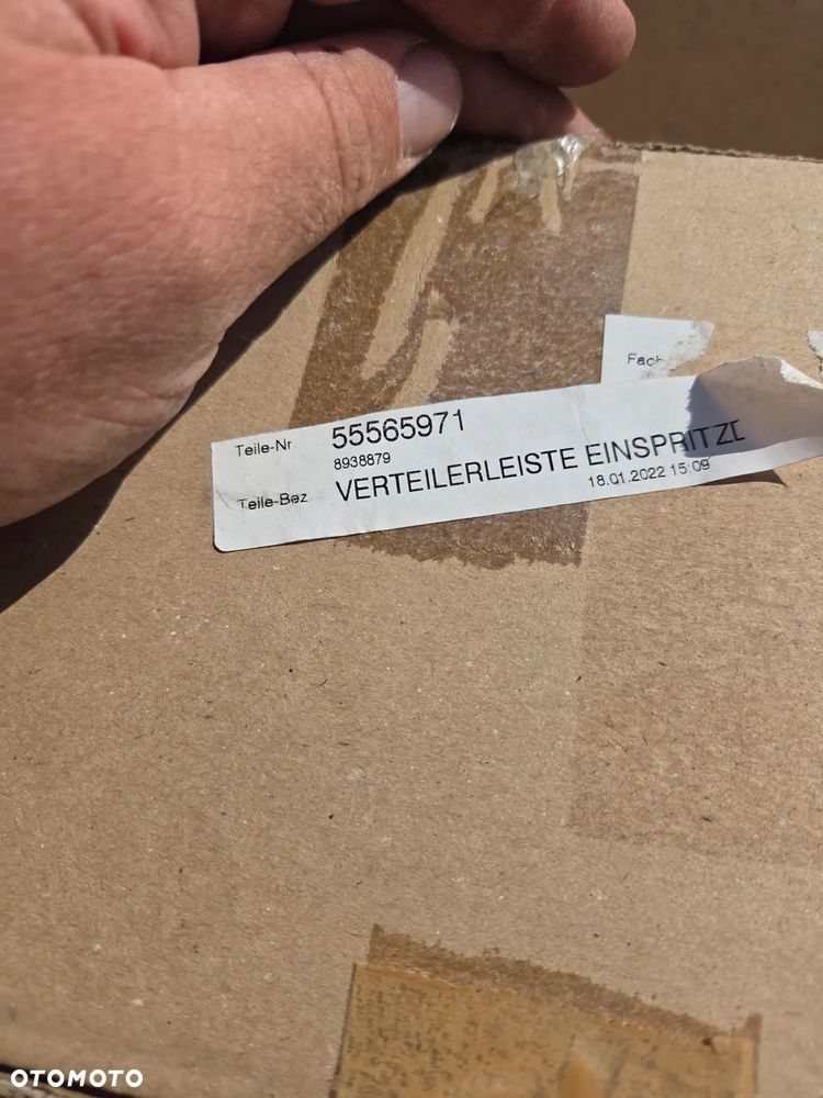 Listwa wtryskowa wtrsyski Chevrolet Opel 1.4 Turbo 55565971 0280158205 - 9