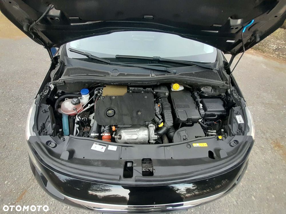 Peugeot 2008 1.5 BlueHDi Allure - 24