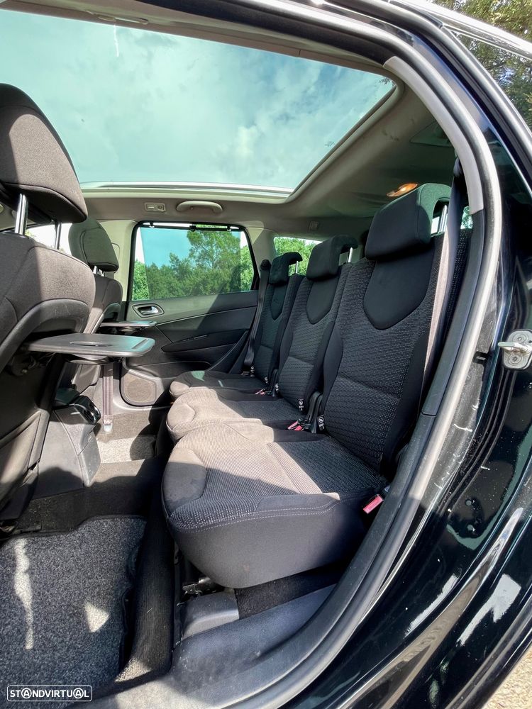 Peugeot 308 SW 1.6 HDi Premium CVM6 - 14