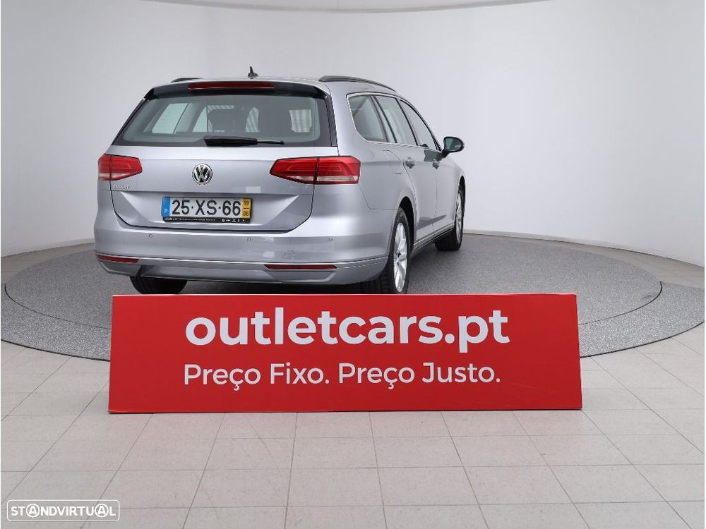 VW Passat Variant 2.0 TDI Business DSG - 14