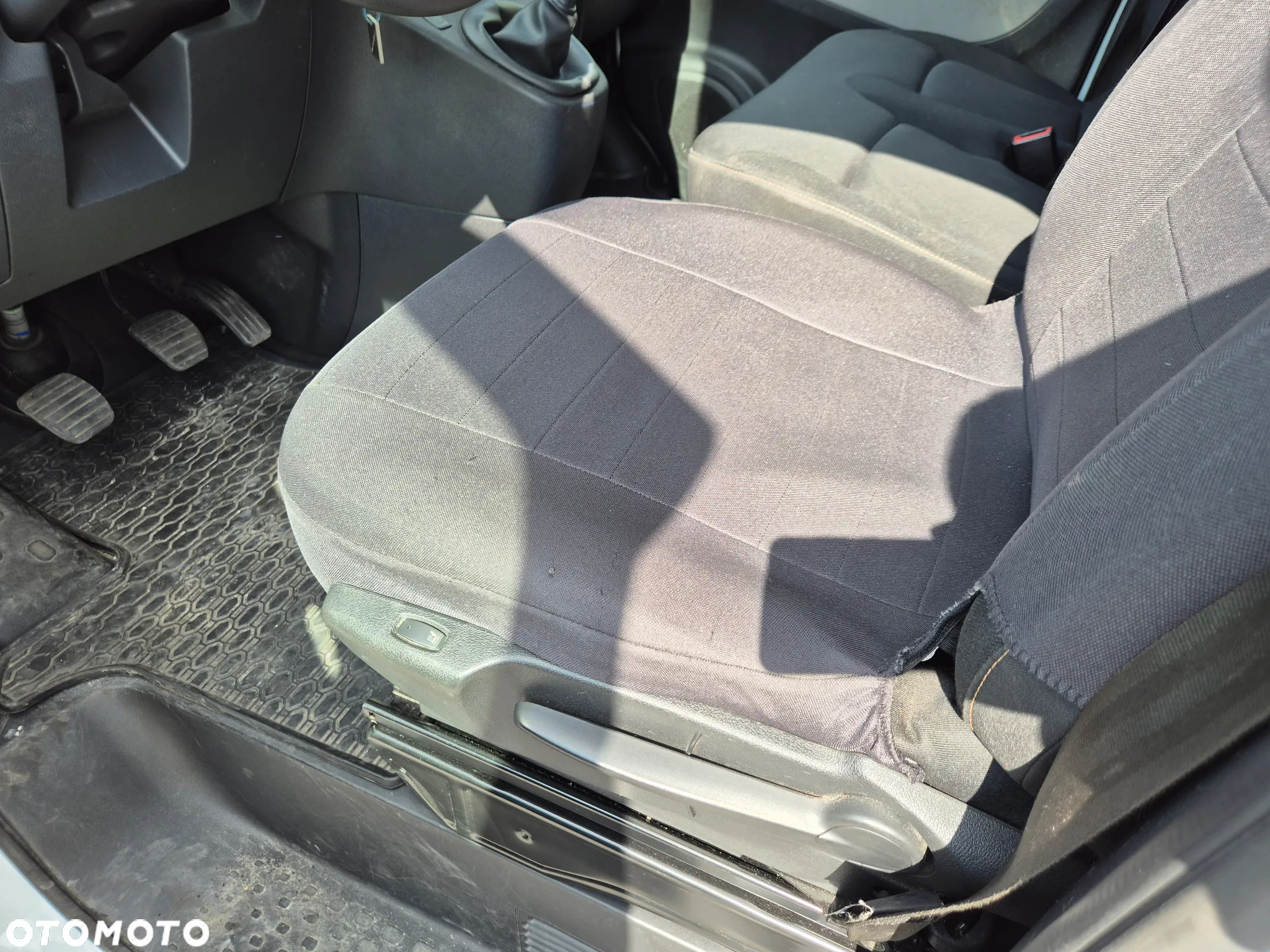 Renault Trafic - 12