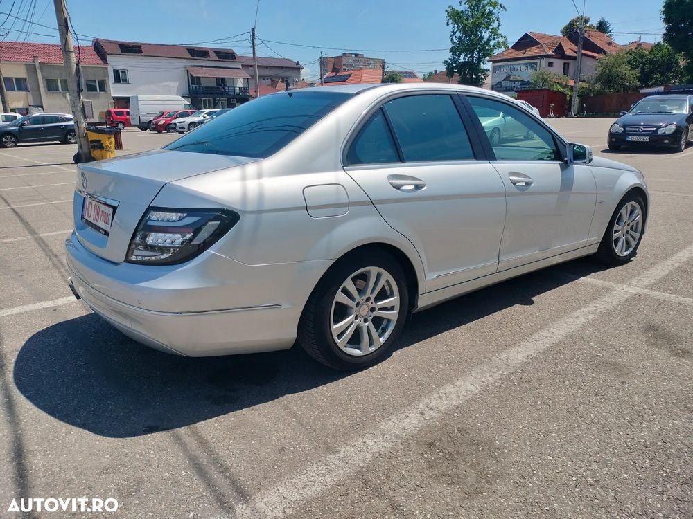 Mercedes-Benz C 180 BlueEFFICIENCY Avantgarde - 25