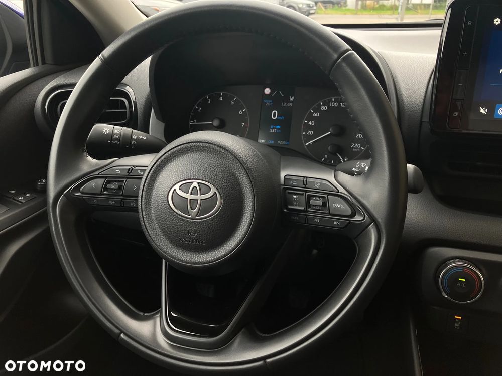 Toyota Yaris Hybrid 1.5 Style - 22