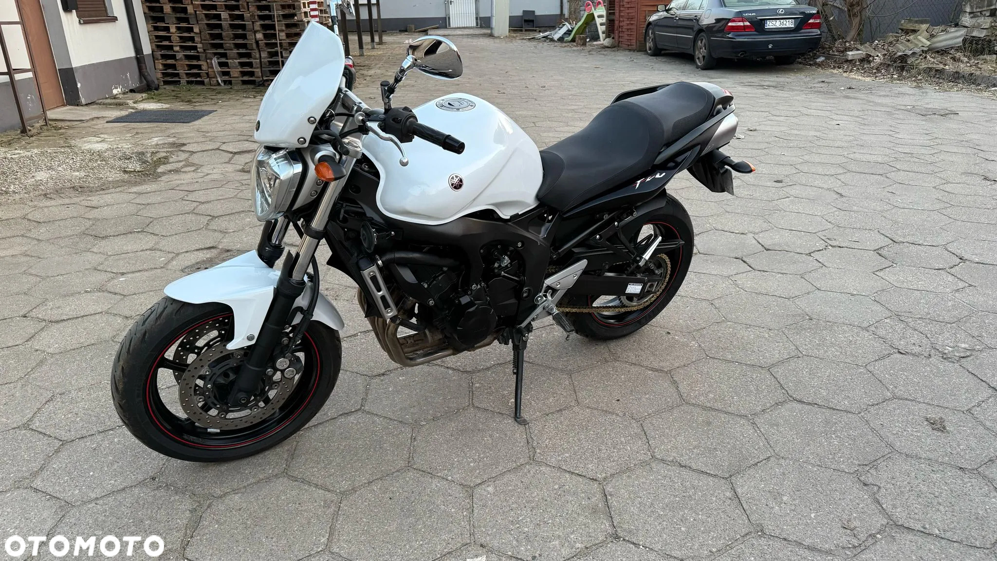Yamaha FZ6 - 8