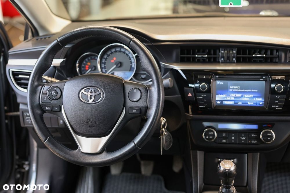 Toyota Corolla - 25