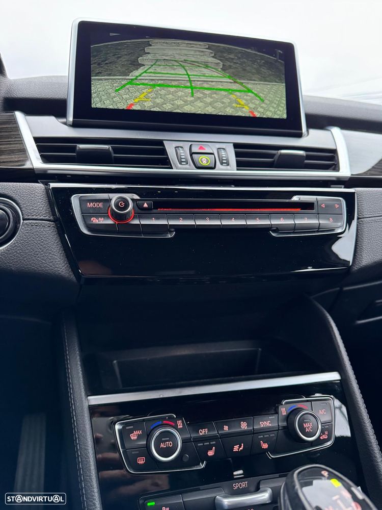 BMW 220 Active Tourer d Pack M Auto - 11