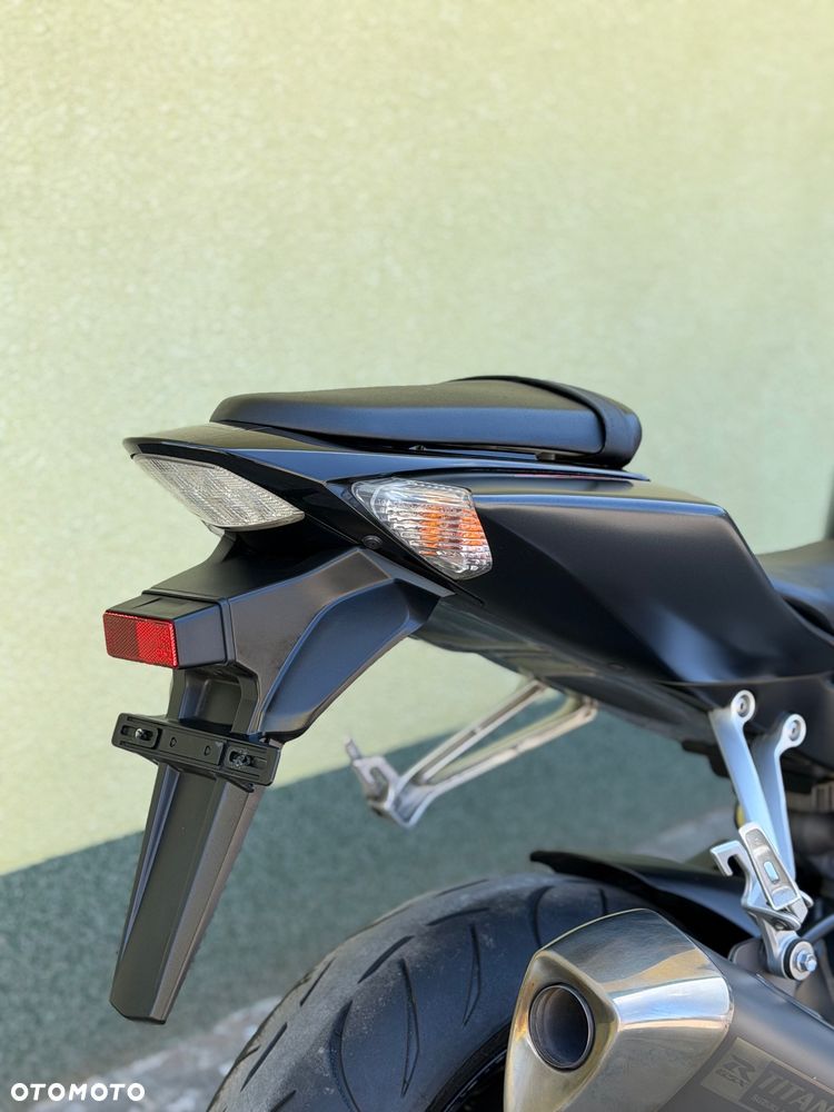Suzuki GSX-R - 11