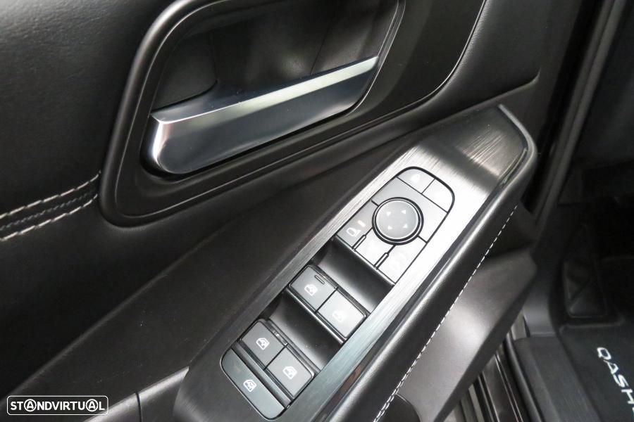 Nissan Qashqai 1.3 DIG-T N-Connecta LED - 25