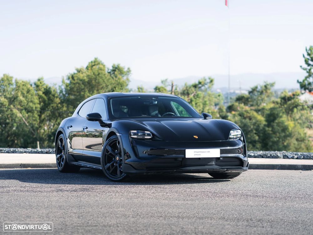 Porsche Taycan Cross Turismo 4 - 9