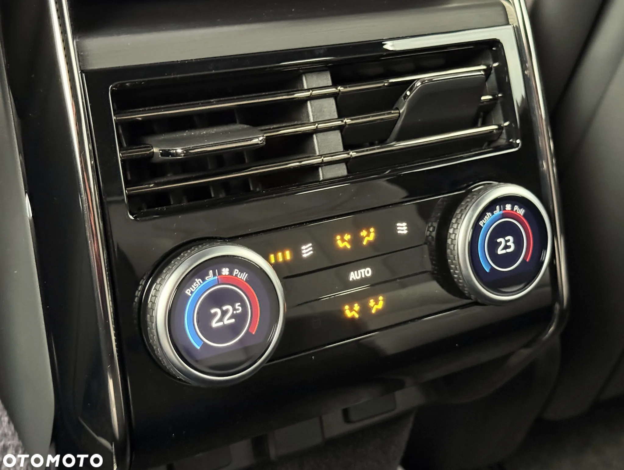 Land Rover Range Rover Sport D350 Autobiography - 10