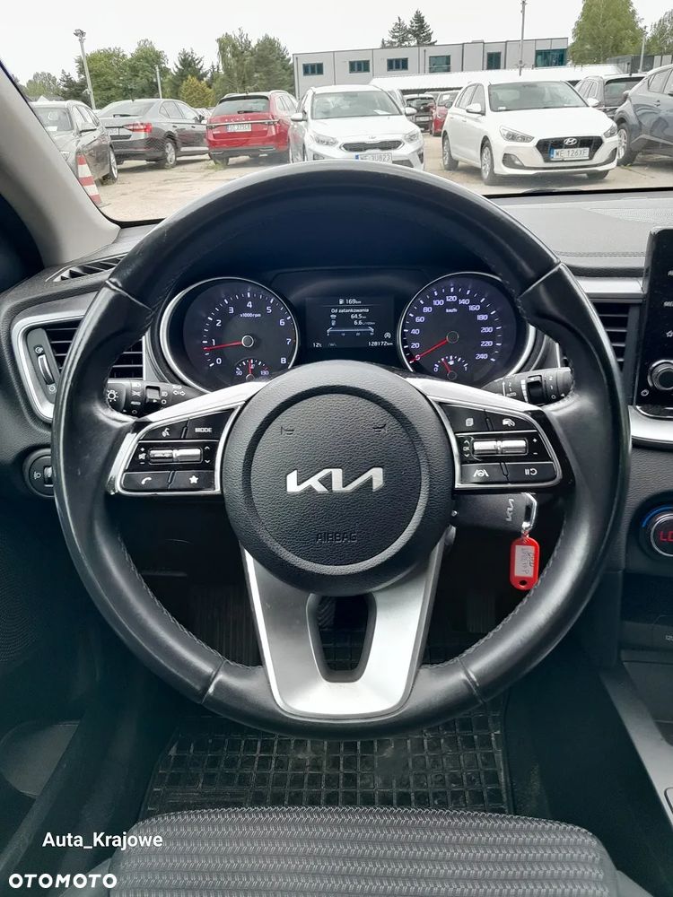 Kia Ceed 1.5 T-GDI M - 12