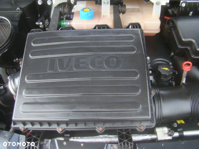 Iveco DAILY 50 C 17 3.0TDI NAJAZD AUTOMAT 3.5T 5.30M PODUSZKI - 20