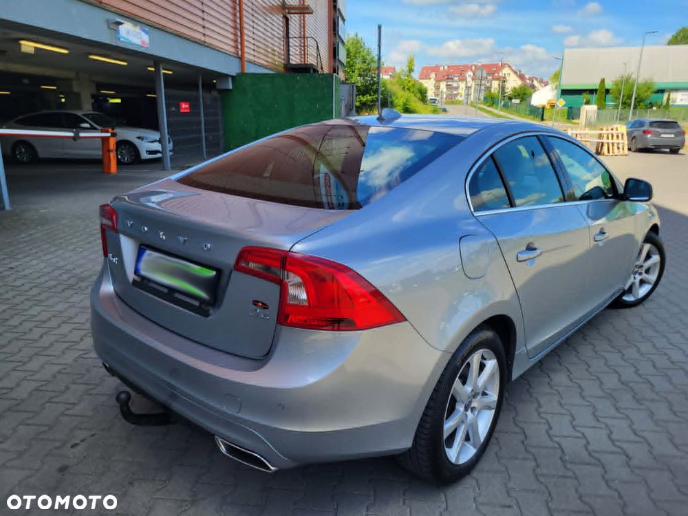 Volvo S60 D4 Momentum - 17