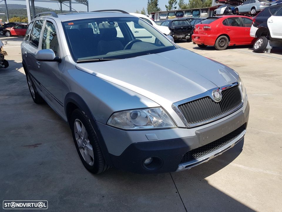 Skoda Otavia Scout para peças - 1