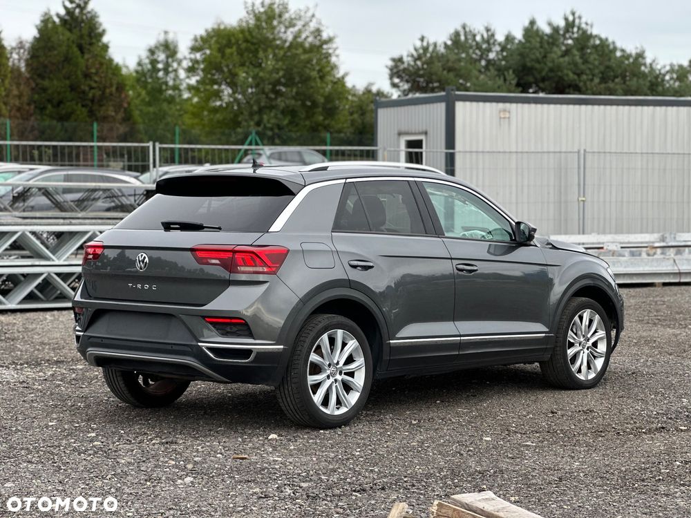 Volkswagen T-Roc - 10