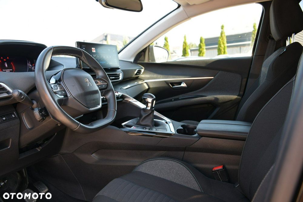 Peugeot 3008 1.2 PureTech Active Pack S&S - 16