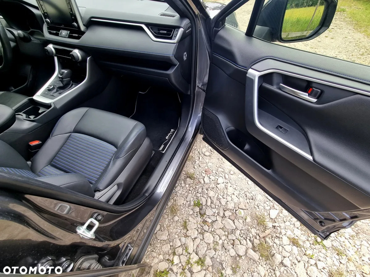 Toyota RAV4 - 17