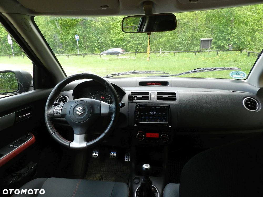Suzuki Swift 1.6 Sport - 10