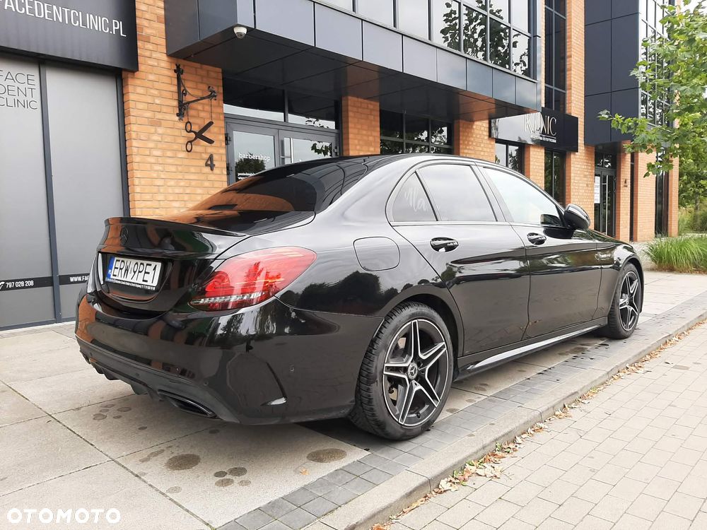 Mercedes-Benz Klasa C 300 9G-TRONIC - 7