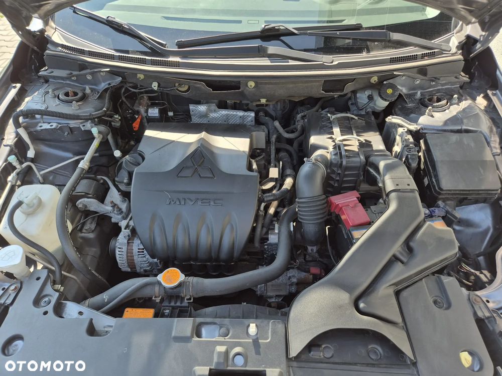 Mitsubishi Lancer - 18