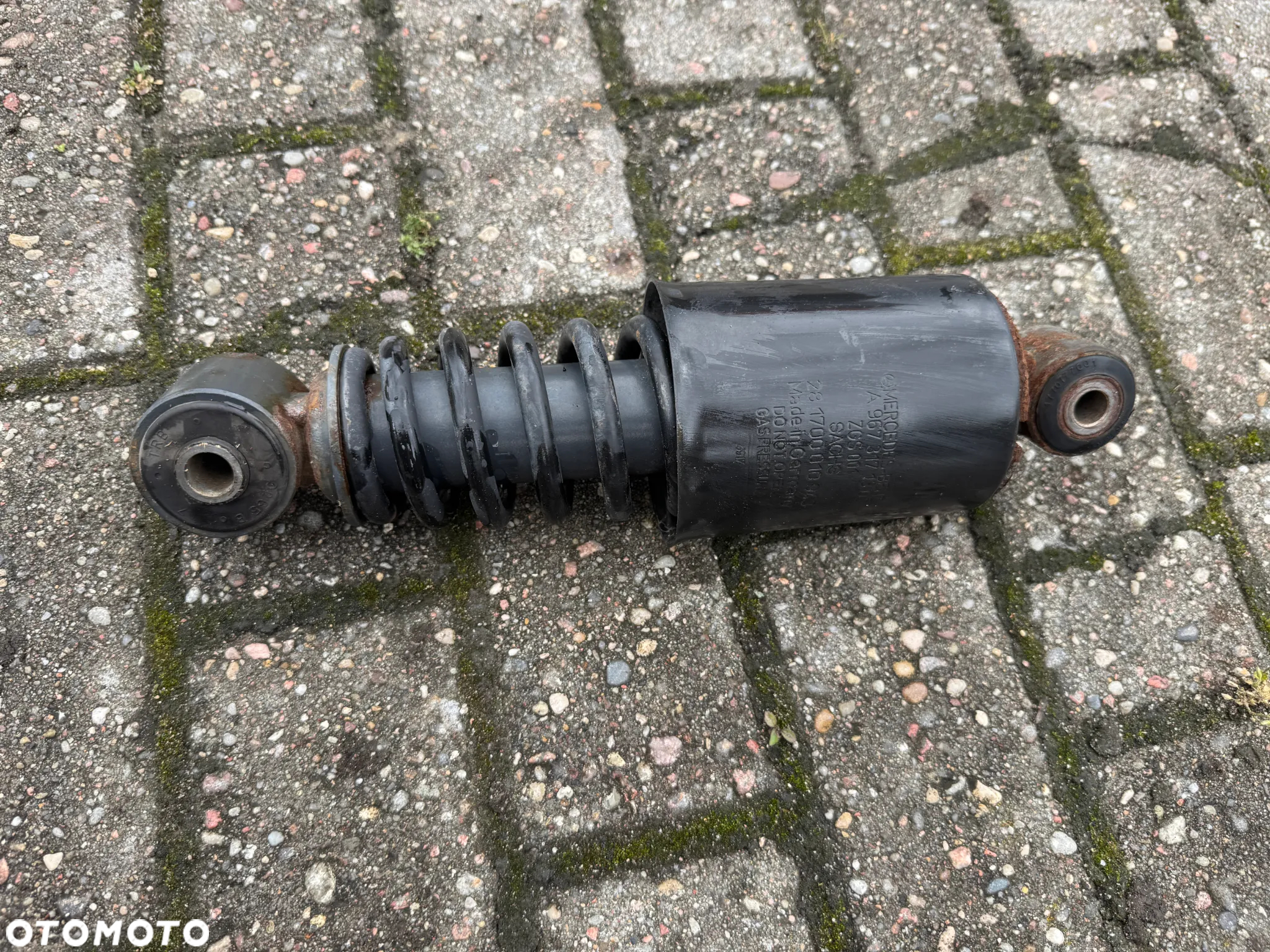 Amortyzator Kabiny Mercedes Atego III E6 A9673171303 - 2