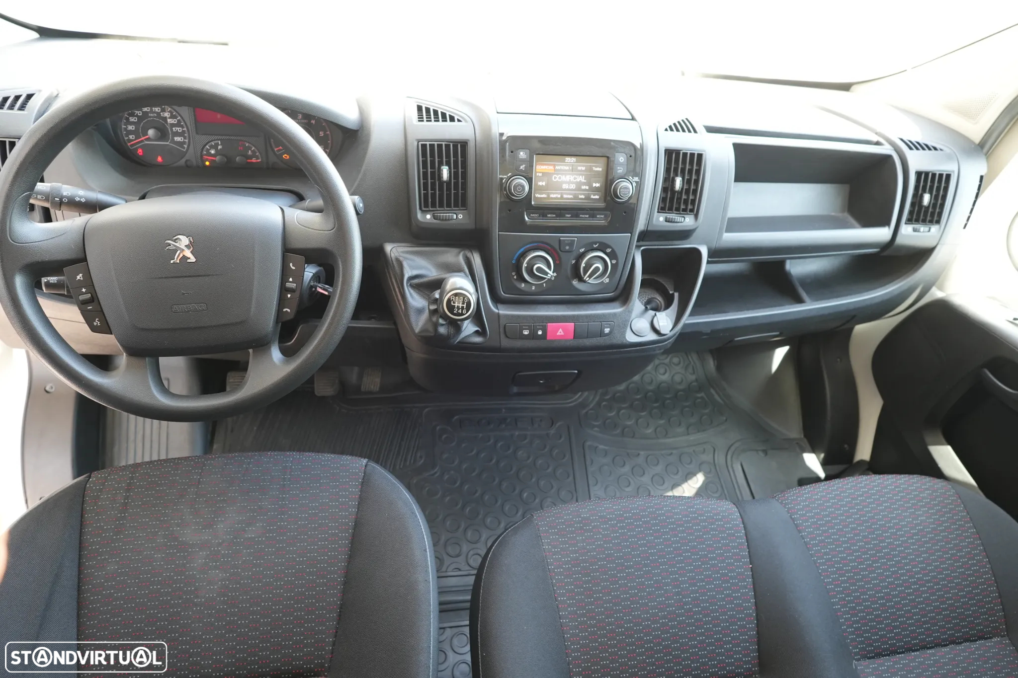 Peugeot Boxer L2H2 2.2 BlueHDI 140cv - 12
