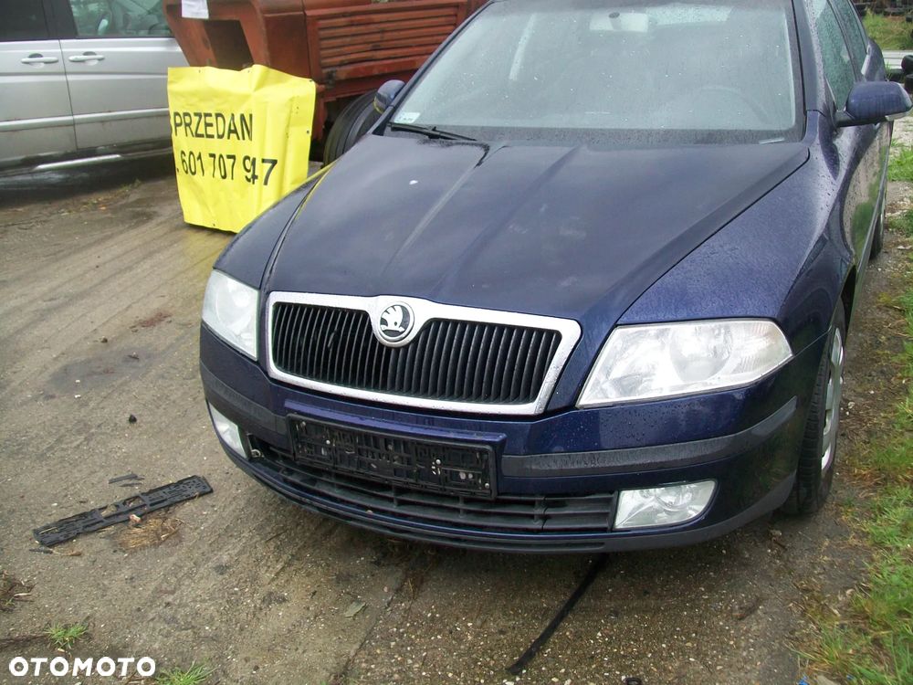 LAMPA PRZÓD PRAWY SKODA OCTAVIA 2 - 1