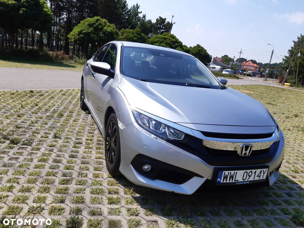 Honda Civic 1.5 i-VTEC Turbo CVT Elegance - 6