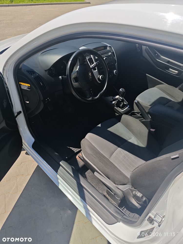 Kia Ceed 1.6 Crdi Comfort - 30