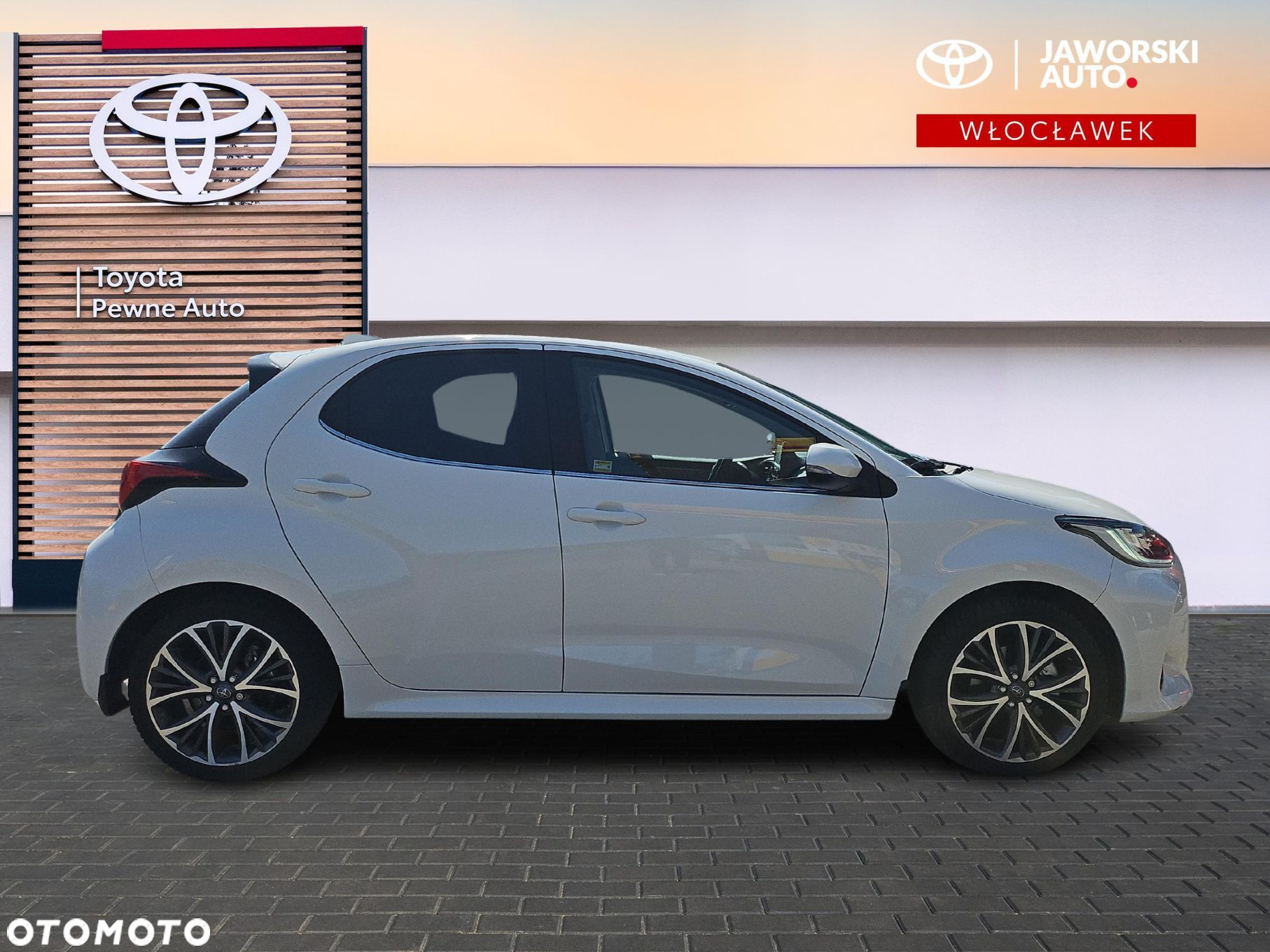 Toyota Yaris Hybrid 1.5 Executive - 6