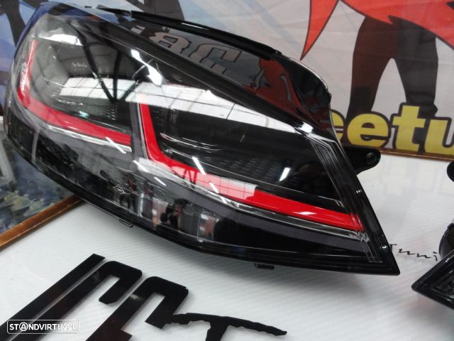 Faróis frontais full Led com pisca dinâmico e welcome light para VW Golf 7 12-17 Look 7,5 com risca vermelha - 8