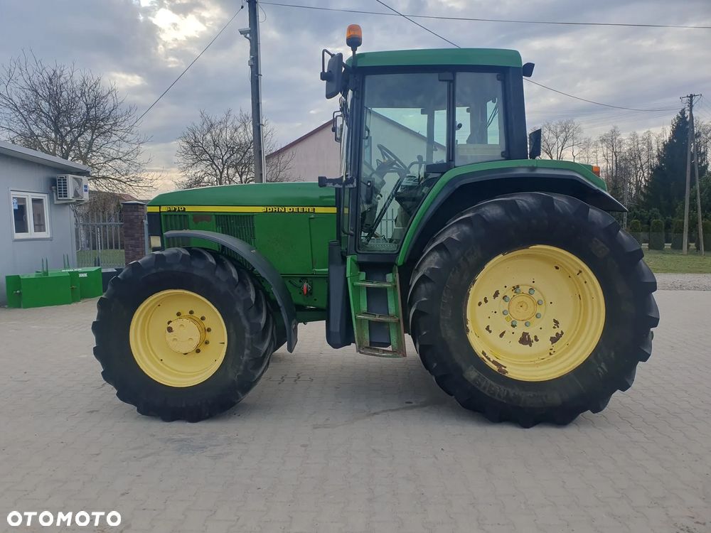 John Deere 6910 - 7