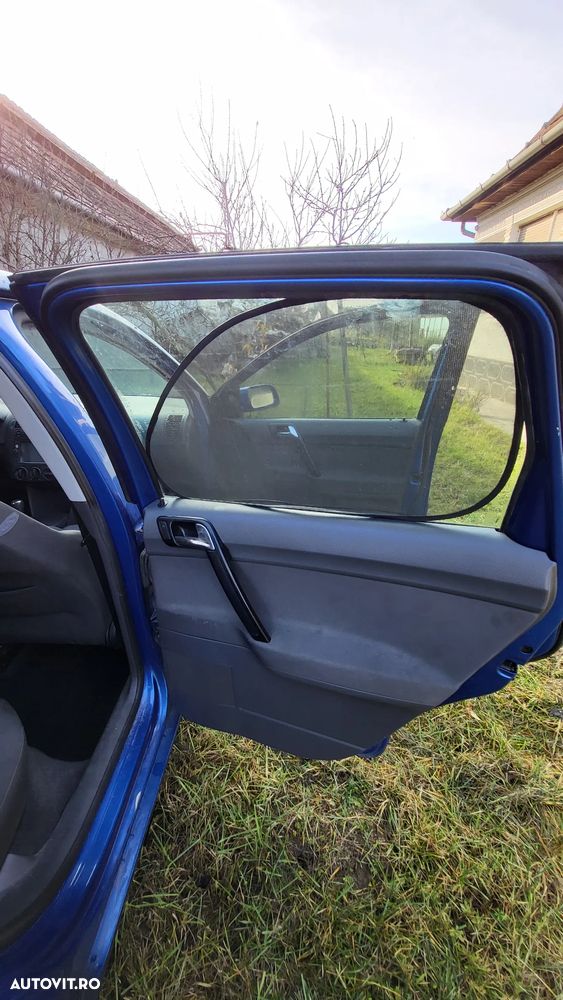 Volkswagen Polo 1.9 TDI GT - 24