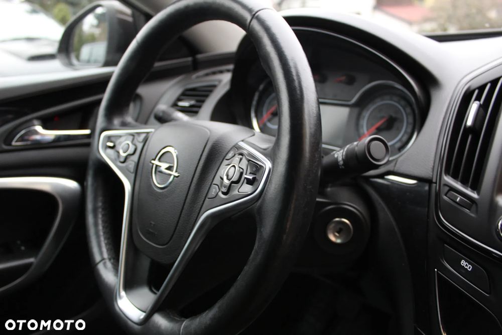 Opel Insignia - 19