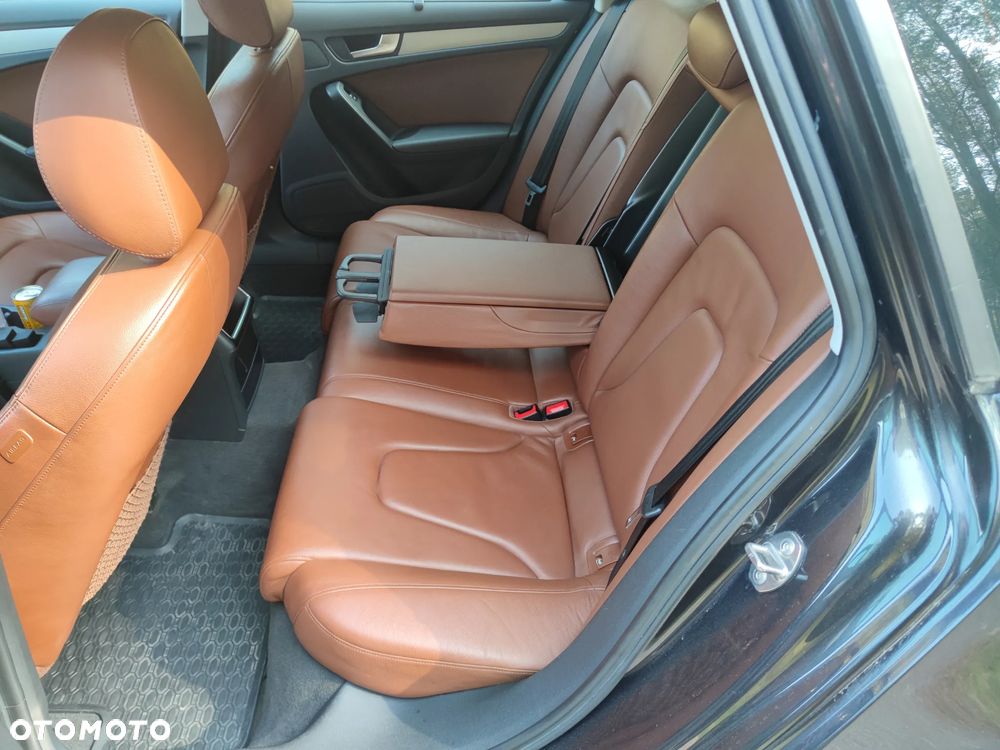 Audi A4 Avant 2.0 TDI DPF Ambiente - 18