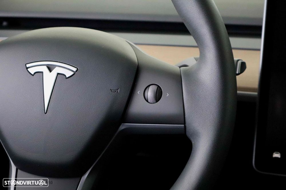 Tesla Model Y Long Range Tração Integral - 16