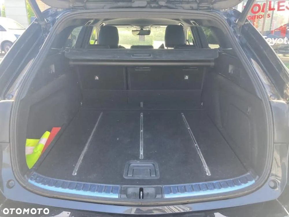Toyota Corolla 2.0 Hybrid Executive - 22