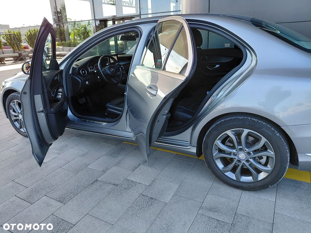 Mercedes-Benz Klasa C 180 7G-TRONIC - 5