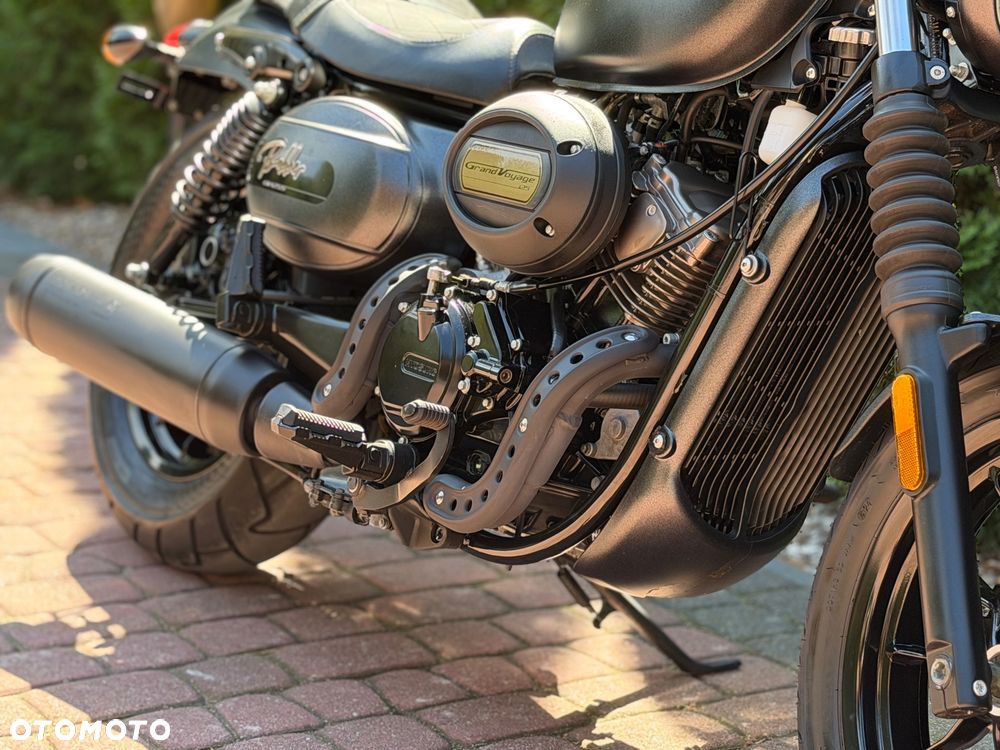 Hyosung GV - 12