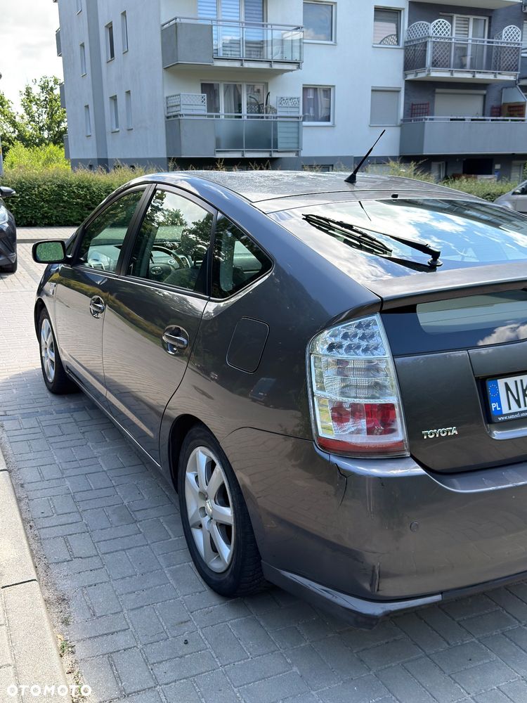 Toyota Prius 1.5 VVT-i Prestige - 3