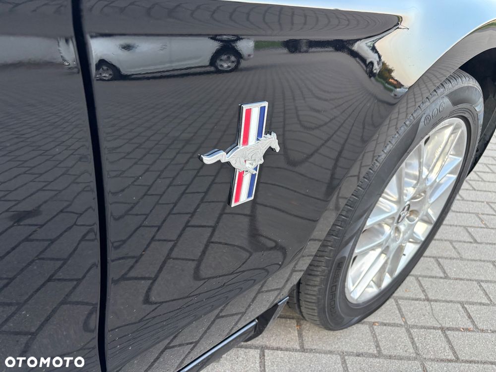 Ford Mustang 3.7 V6 Premium - 10