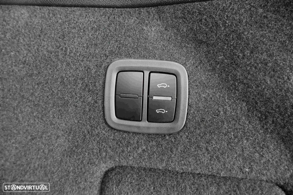 Porsche Cayenne Coupé E-Hybrid - 59